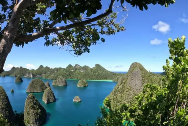 Rekomendasi Wisata Alam Terbaik Seluruh Indonesia 2024